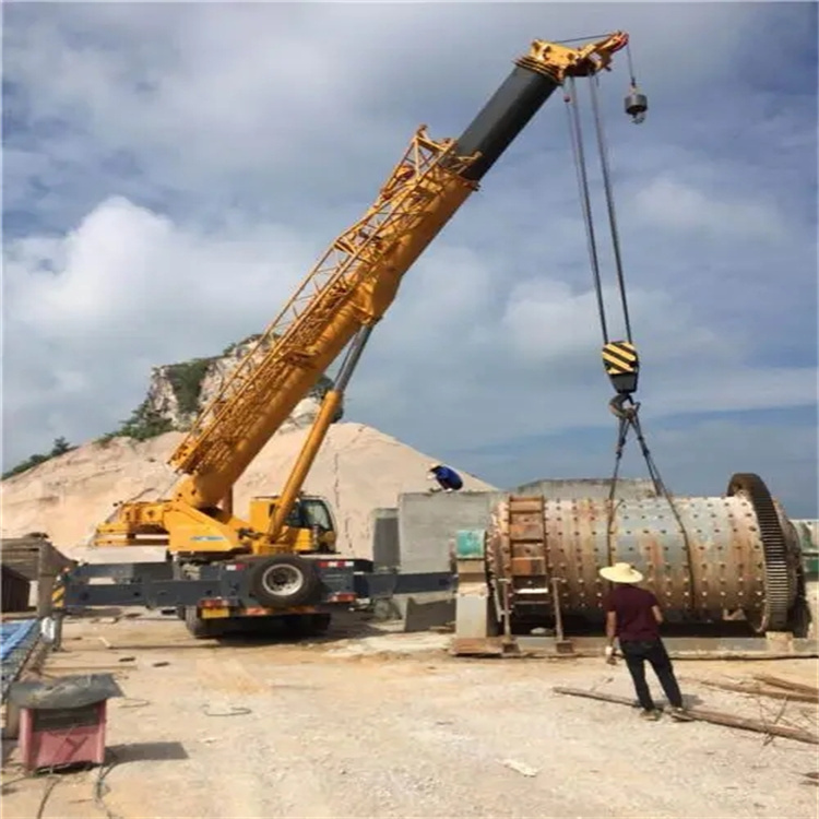 雅江吊车的运输费用是否包含在租赁费用中